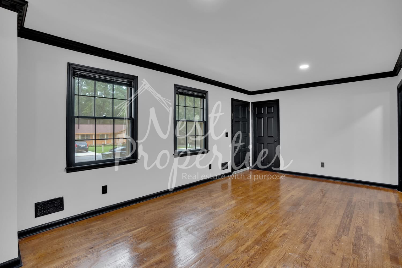 1932 Greenwyche Avenue #1 - Photo 3 of 12