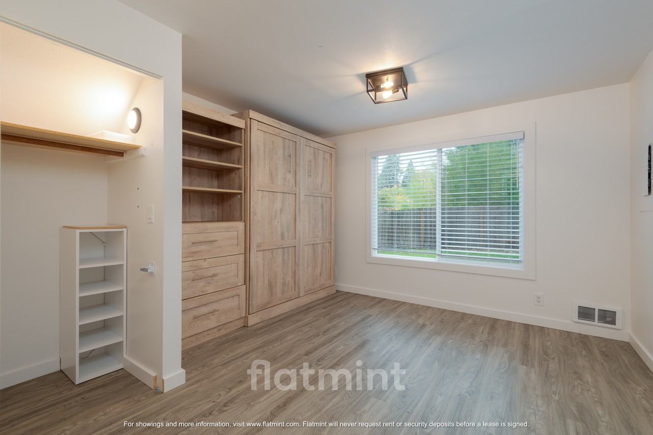 20005 25th Ave Ne #1 - Photo 5 of 26