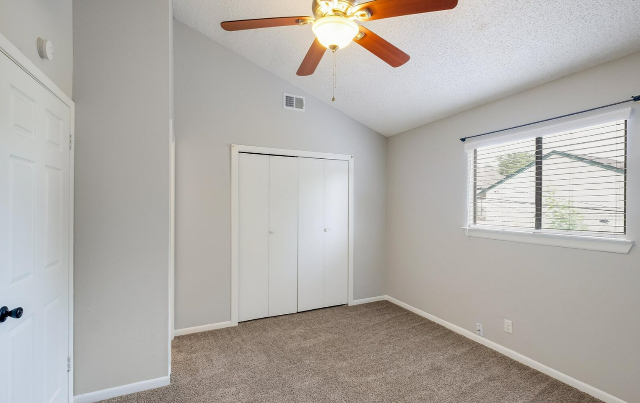 5806 Rue Royale #1 - Photo 2 of 19