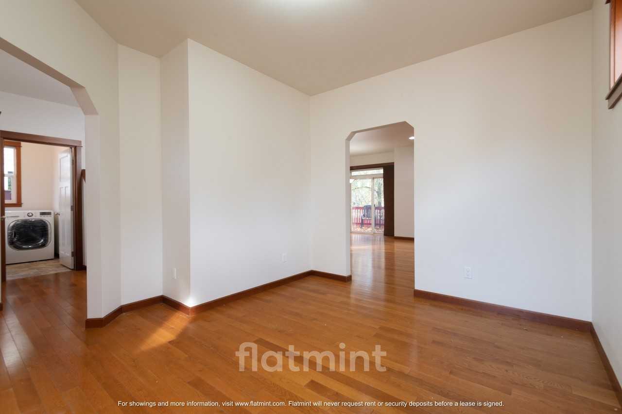 4418 137th Pl Se #1 - Photo 7 of 29