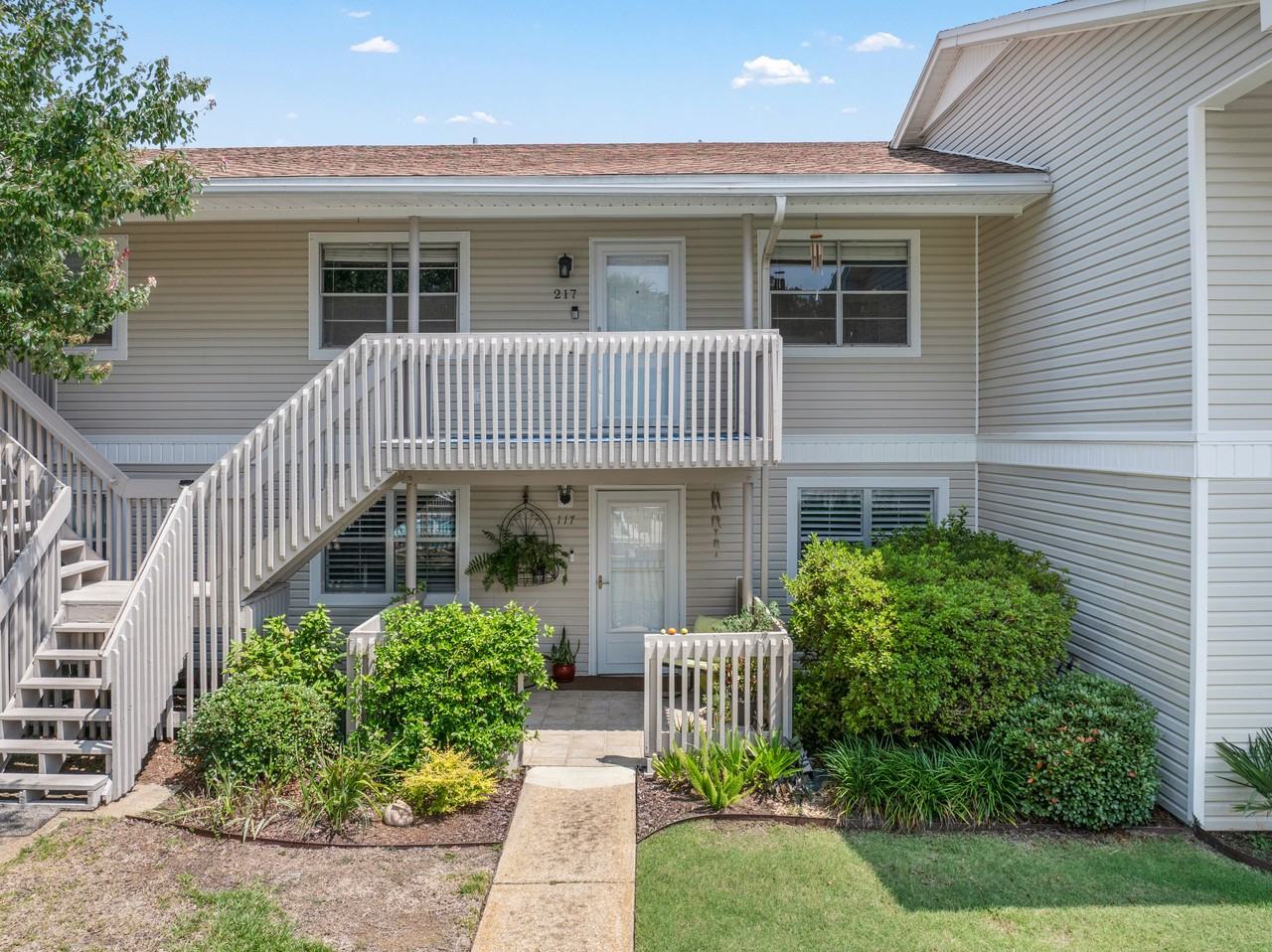 1100 Shoreline Drive #217