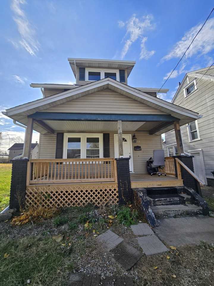 2108 3rd Street Southeast #1