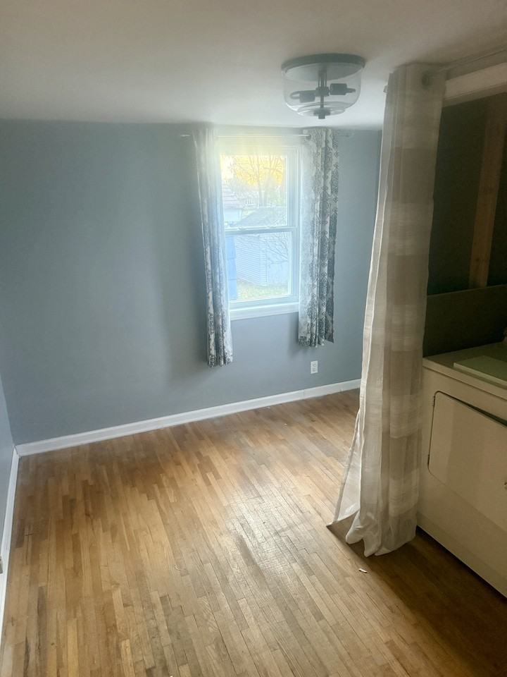 1240 Northern Avenue #1 - Photo 3 of 10