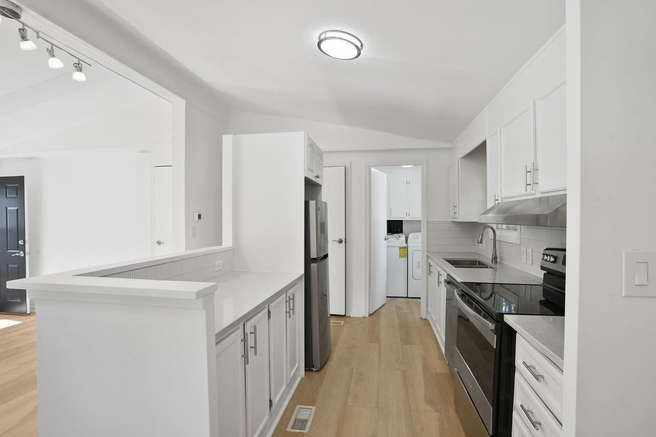 9 Crescent Park Road #1 - Photo 6 of 20