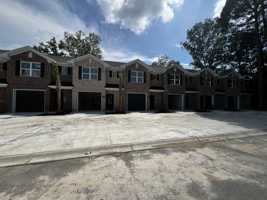 featured image of 423 Wren Crest Ln #423
