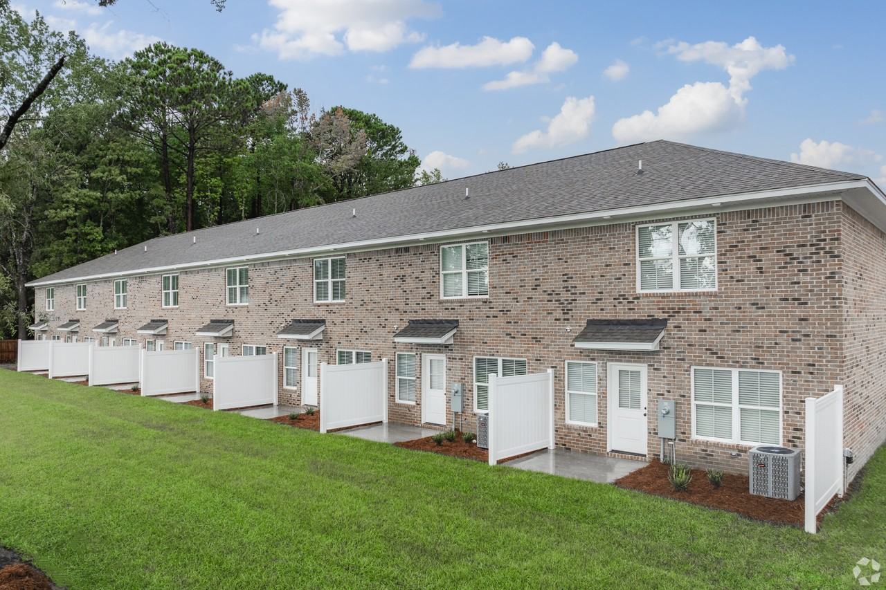 431 Wren Crest Ln #431 - Photo 2 of 24