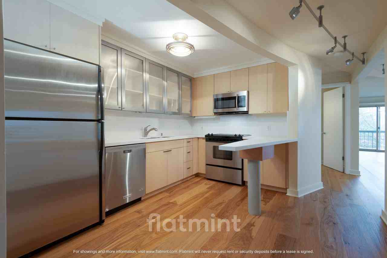 732 11th Avenue East #206 - Photo 3 of 19