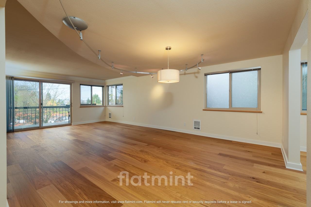 732 11th Avenue East #206 - Photo 5 of 19