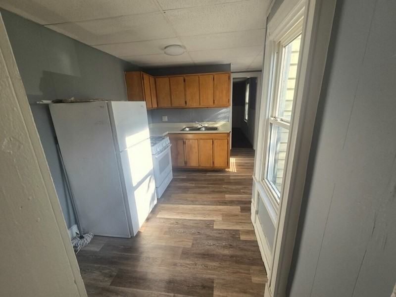 334 Clay St #4 - Photo 2 of 4