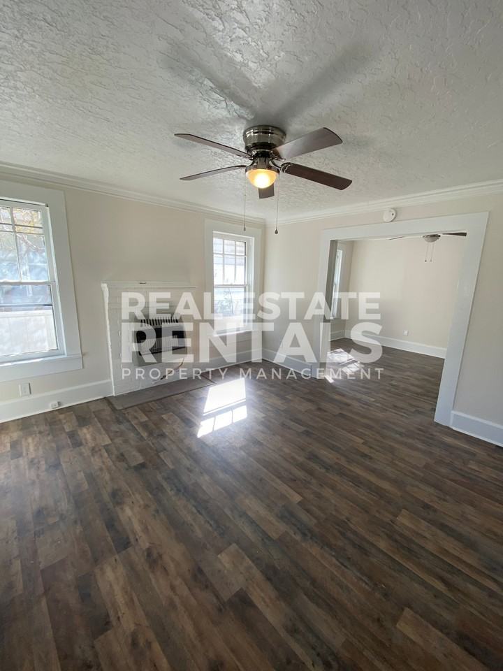 502 5th Avenue Northwest #1 - Photo 2 of 10