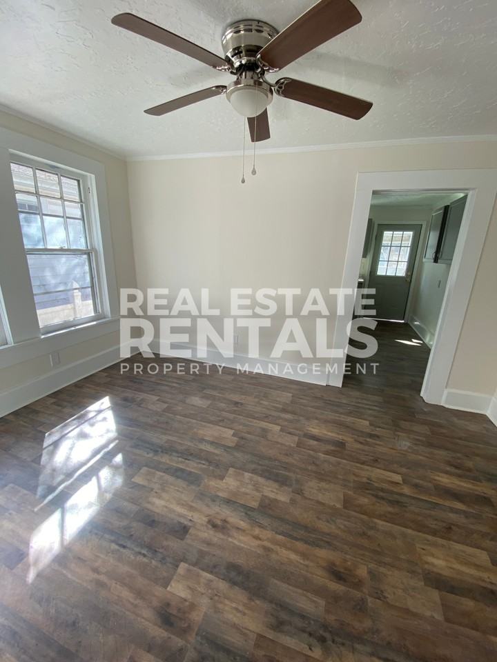 502 5th Avenue Northwest #1 - Photo 6 of 10