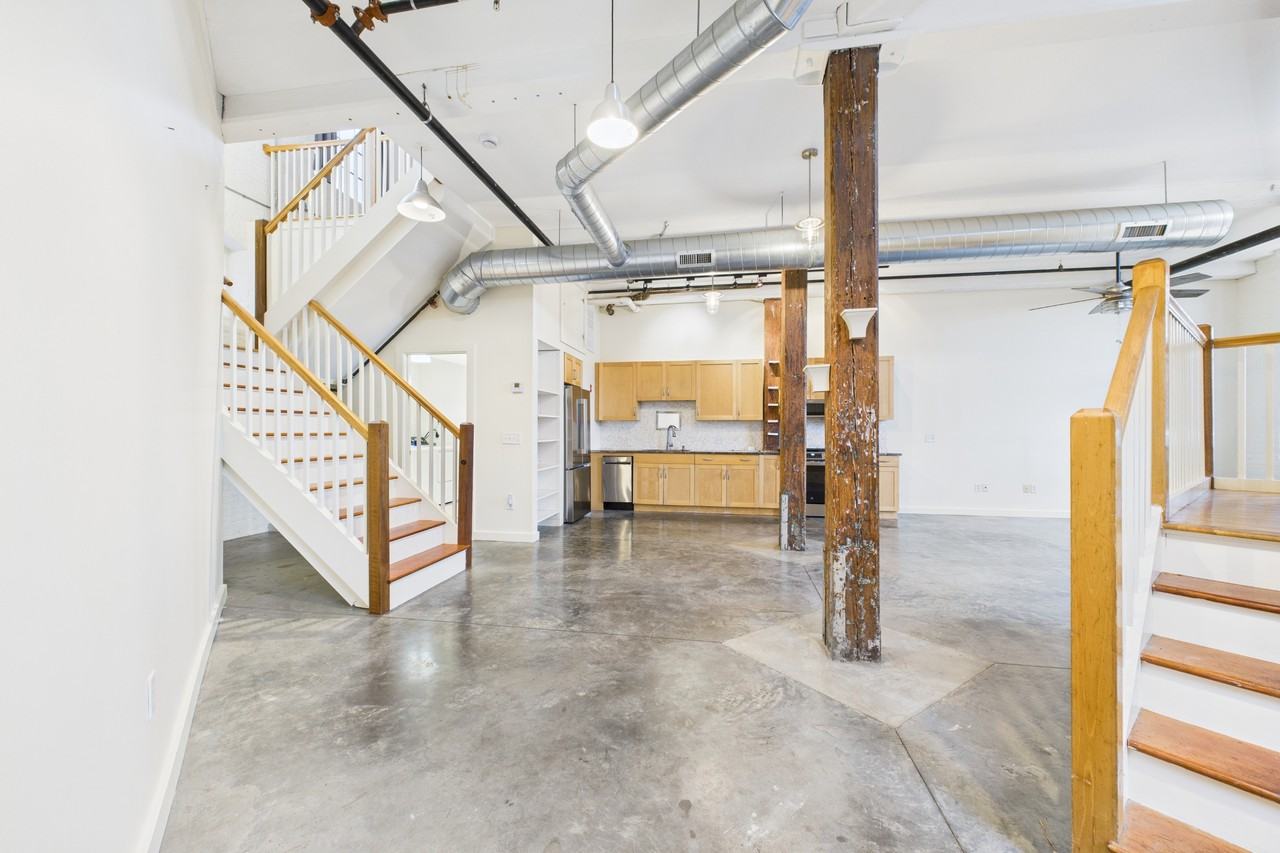 28 Bayley St #1 - Photo 6 of 16