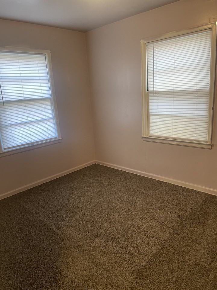 1658 North Bluff Street #1 - Photo 4 of 17