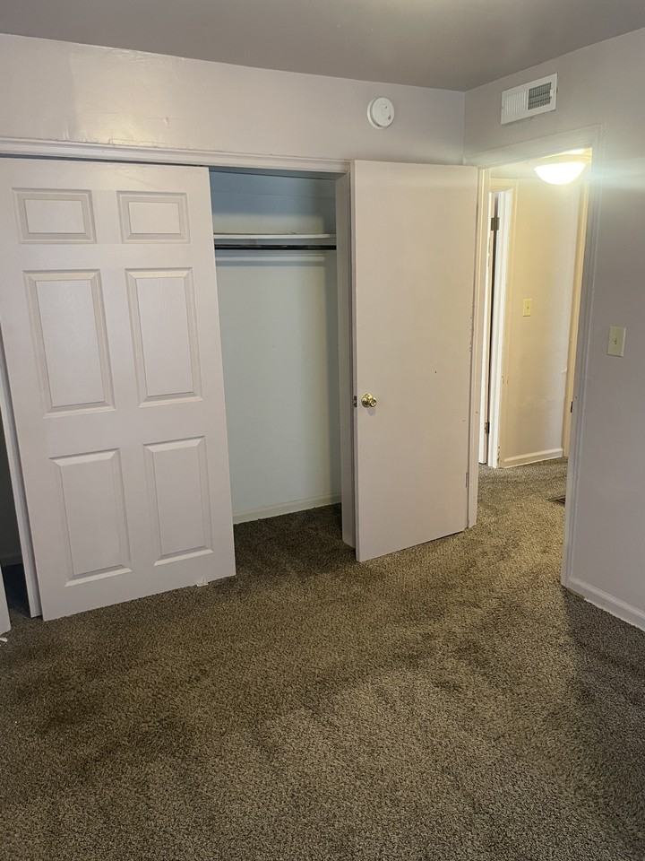 1658 North Bluff Street #1 - Photo 5 of 17