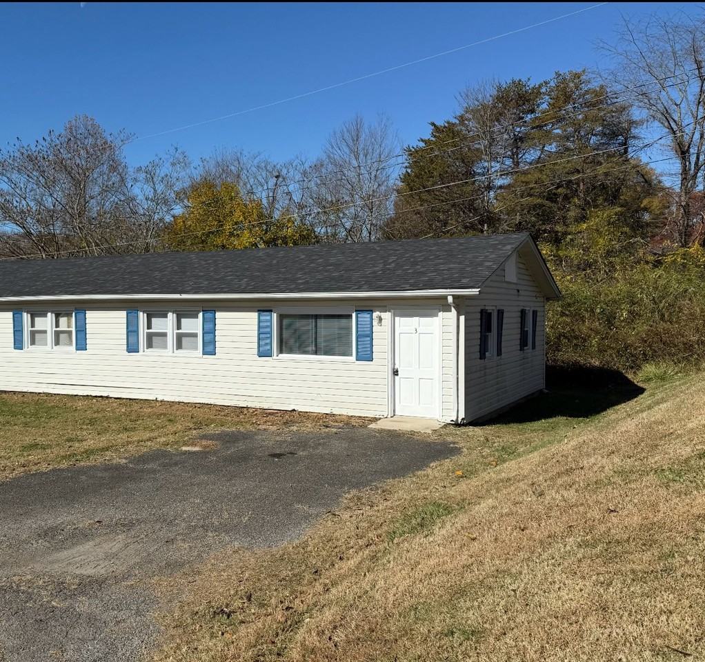 124 Hawaii Lane #3 - Photo 2 of 5