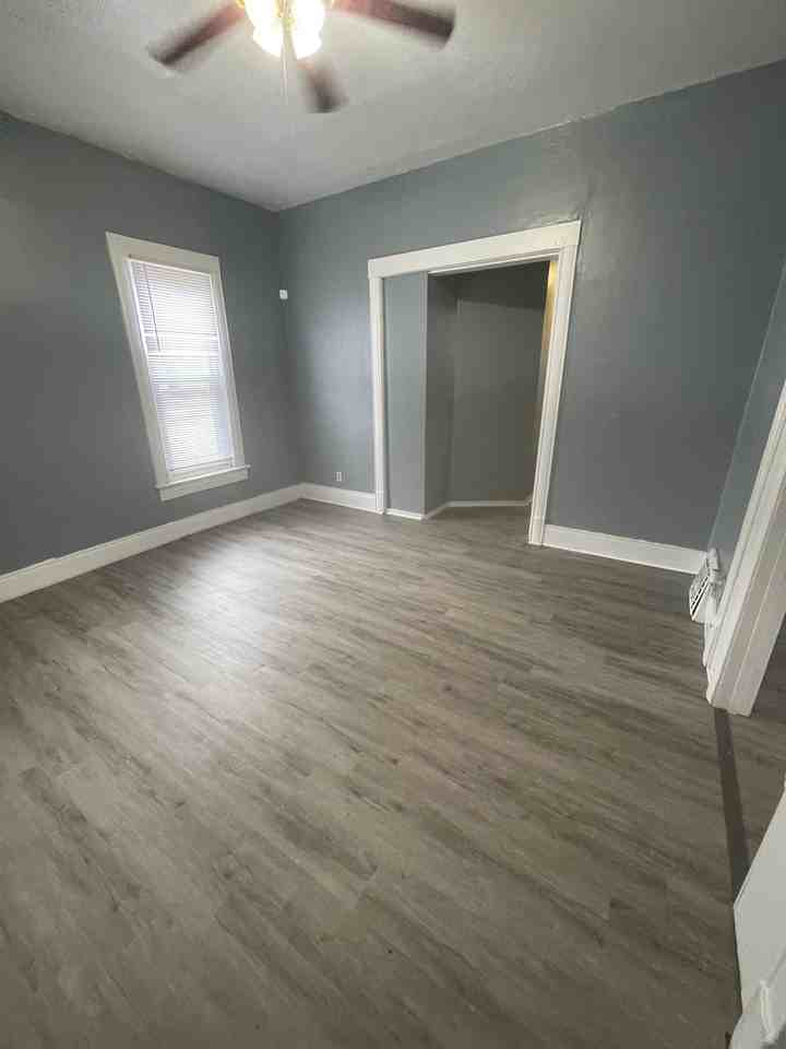 1131 S 13th St #1 - Photo 4 of 9