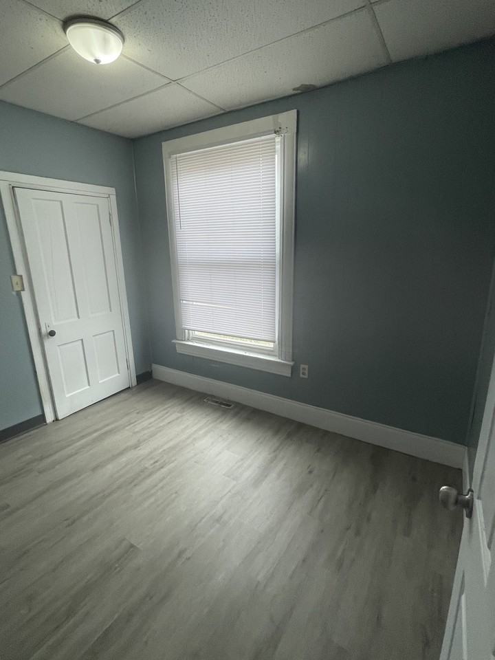 1131 S 13th St #1 - Photo 6 of 9