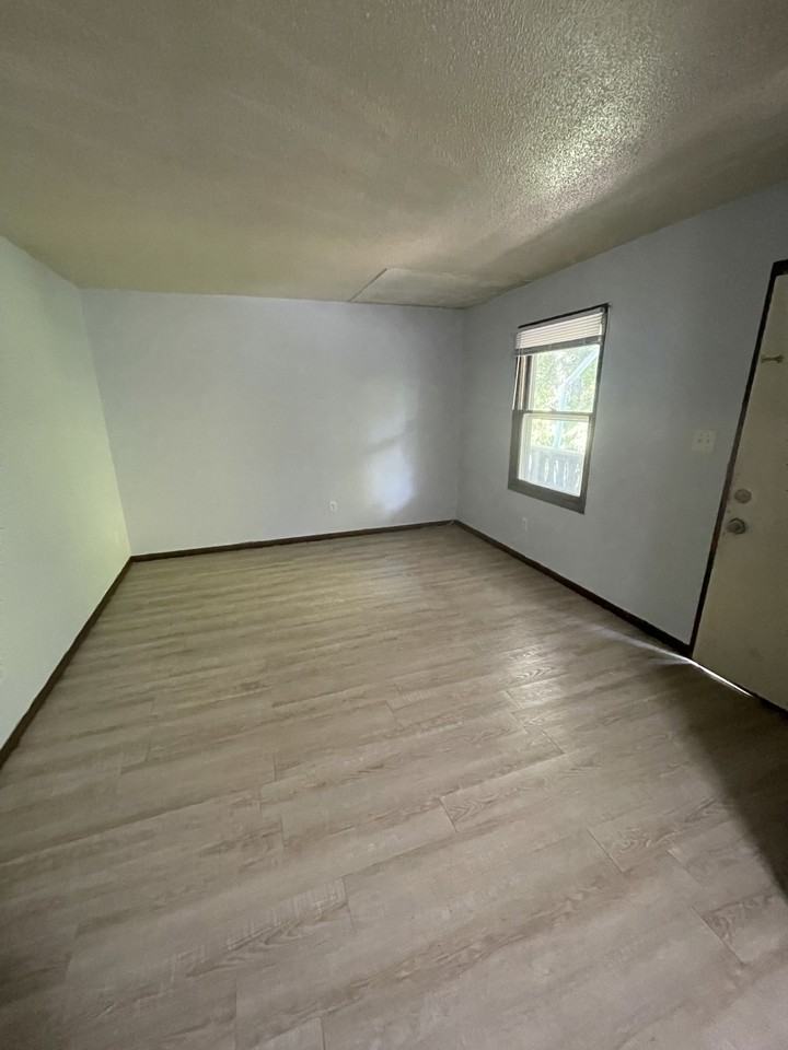 8 E Keys Ave #8 - Photo 2 of 8