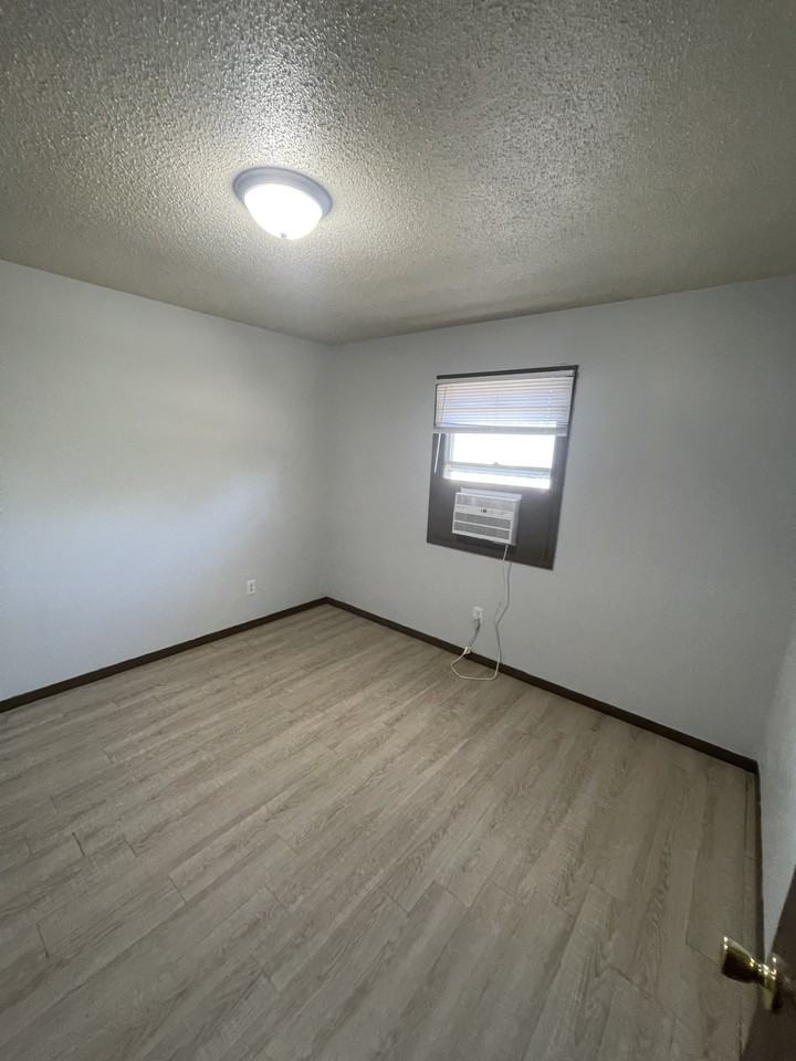 8 E Keys Ave #8 - Photo 5 of 8