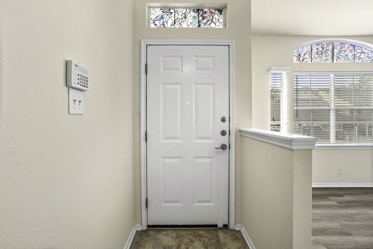 2622 Crown Holw - Photo 3 of 24