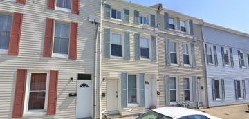 featured image of 36 North Front Street #3