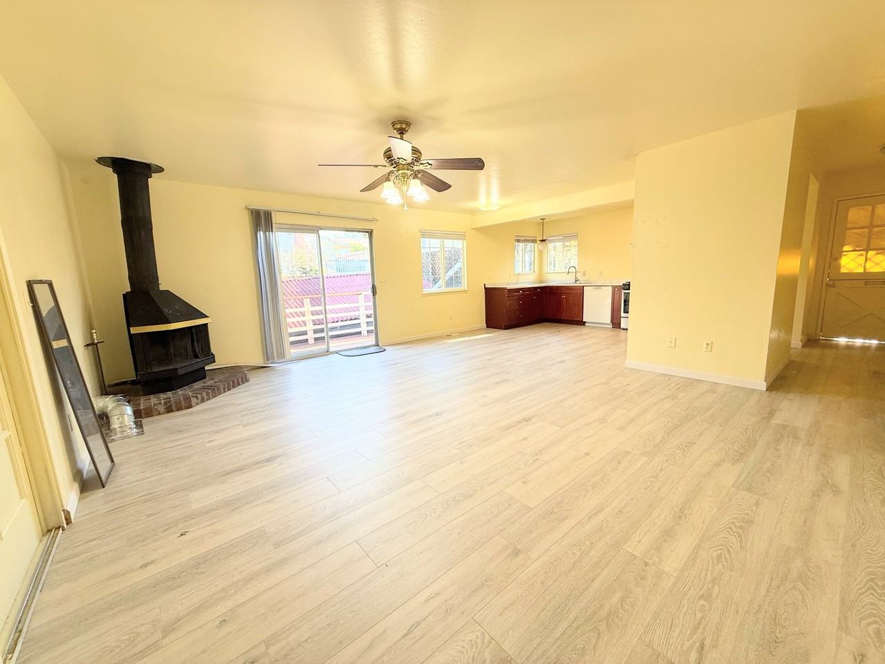 282 W Saint Charles St #1 - Photo 7 of 21