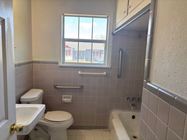 1053 Chamberlain St #1 - Photo 4 of 11