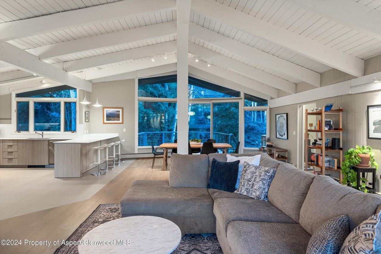 1650 Homestake Dr - Photo 5 of 29