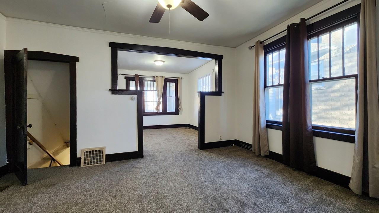 1314 3rd Ave N #1 - Photo 4 of 17