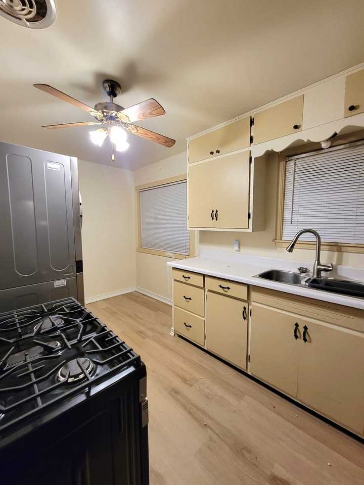 1408 Torney Avenue #1 - Photo 5 of 16