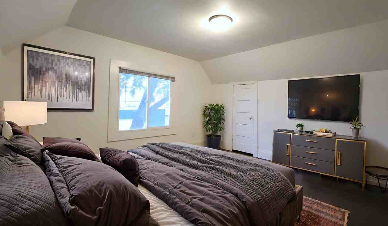 6 11th Street South #2