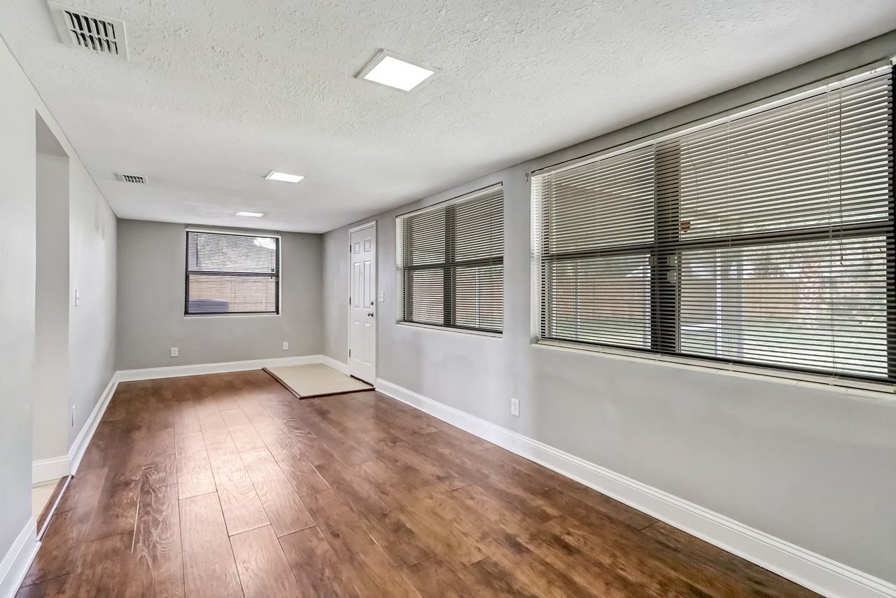 5761 Lake Lucina Drive South #1 - Photo 7 of 11