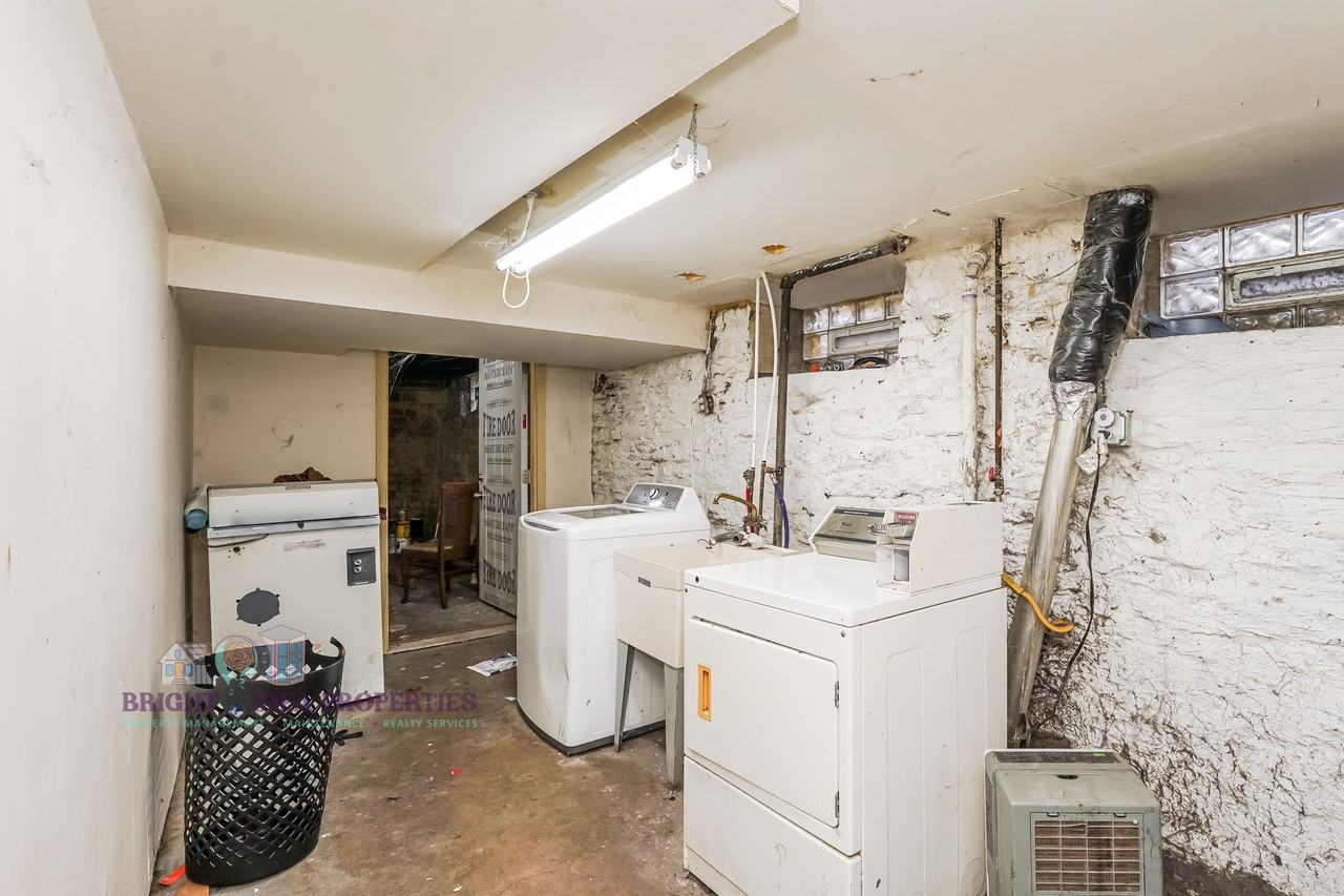 3322 Clinton Avenue South #1 - Photo 4 of 16