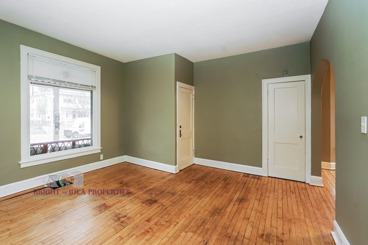 3322 Clinton Avenue South #1 - Photo 7 of 16