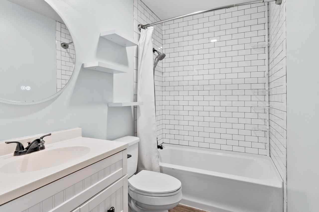 201 Hunter Drive #B - Photo 3 of 14