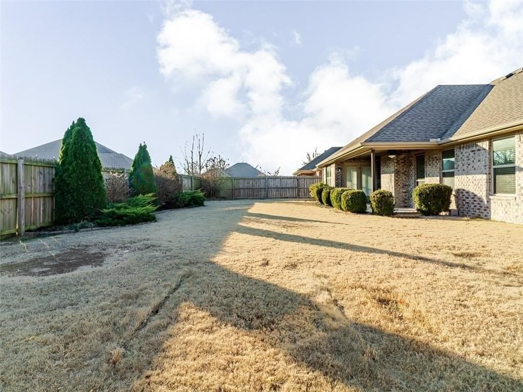 130 Cisterna Dr - Photo 3 of 36