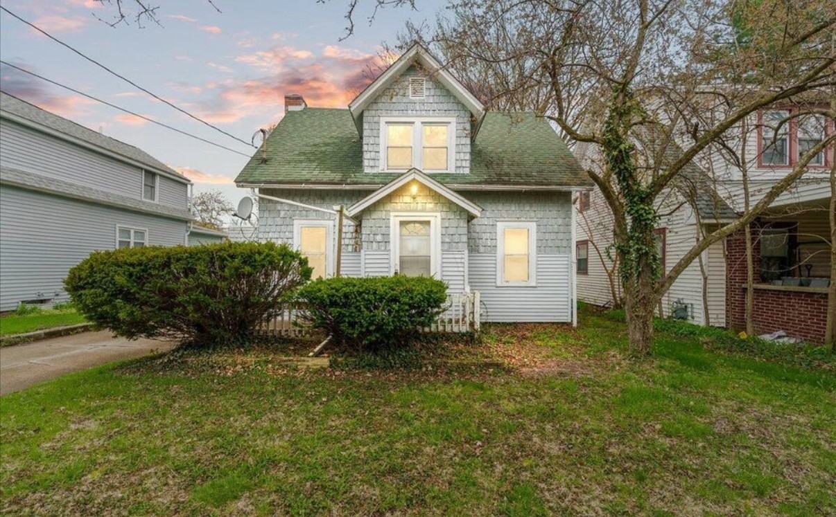 410 Dunlap Street #1