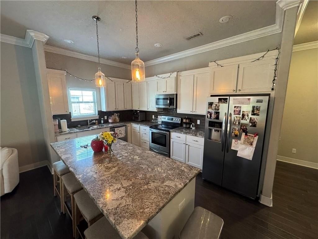 1695 W Nettleship St - Photo 3 of 14