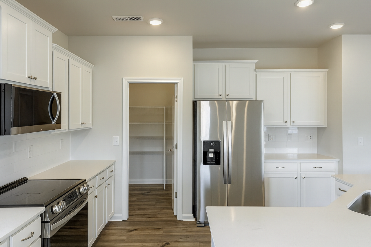 5514 Hydrangea St #1 - Photo 6 of 25