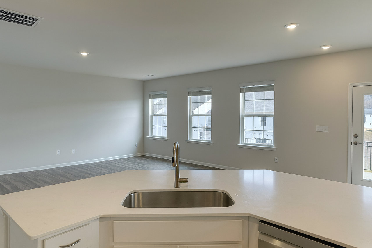 5514 Hydrangea St #1 - Photo 7 of 25