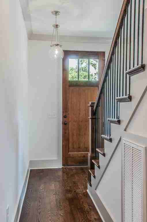 503 Acklen Park Drive #1 - Photo 2 of 20