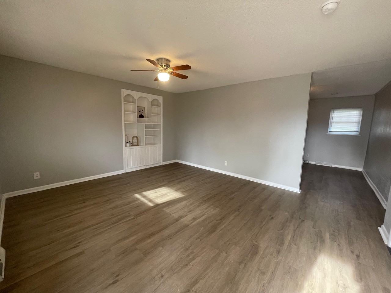 606 Eastbrook Dr Nw #1 - Photo 2 of 9