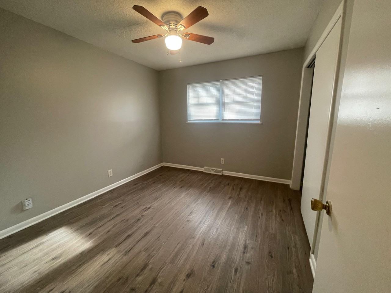 606 Eastbrook Dr Nw #1 - Photo 5 of 9