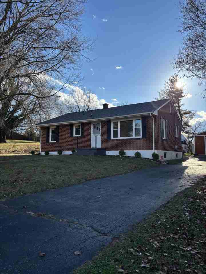 5819 Dogwood Ave #1 - Photo 2 of 17