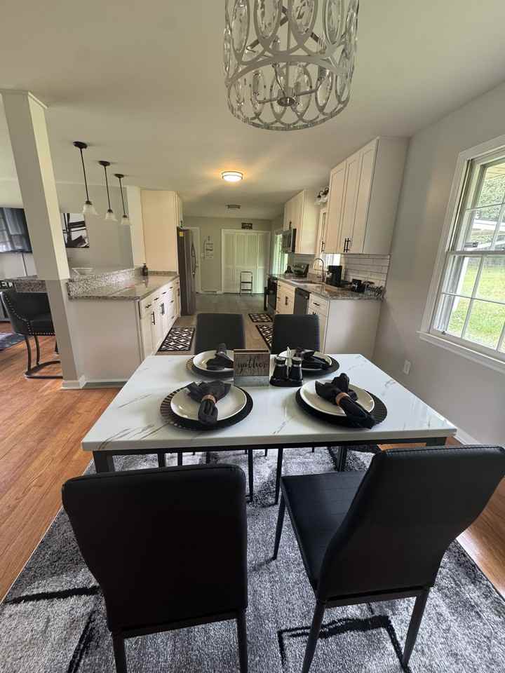 3706 College Park Circle Northwest #1 - Photo 5 of 12