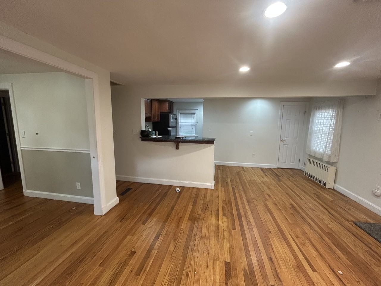 44 Carroll Ave #1 - Photo 4 of 6