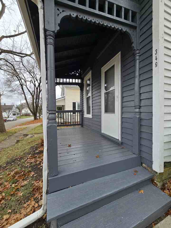 439 W North St #1 - Photo 2 of 20