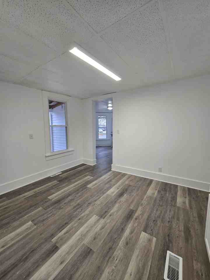 439 W North St #1 - Photo 5 of 20