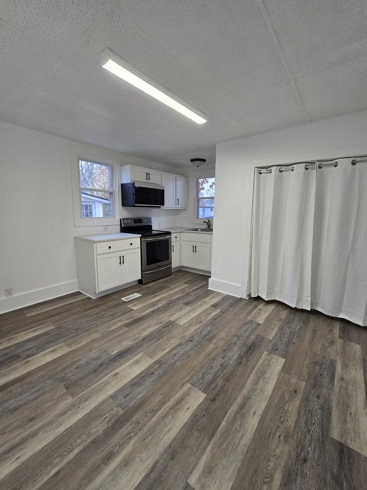 439 W North St #1 - Photo 7 of 20