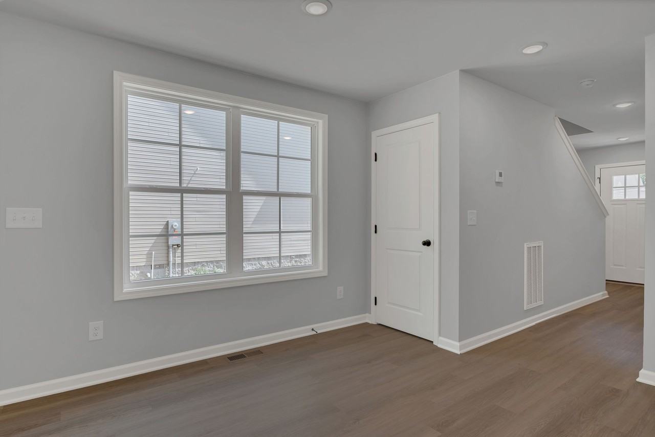 164 S Ford St #1 - Photo 5 of 31
